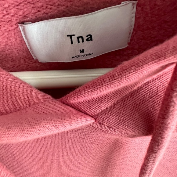 Womens cropped super cute TNA from Aritzia hoodie size M - Picture 2 of 2